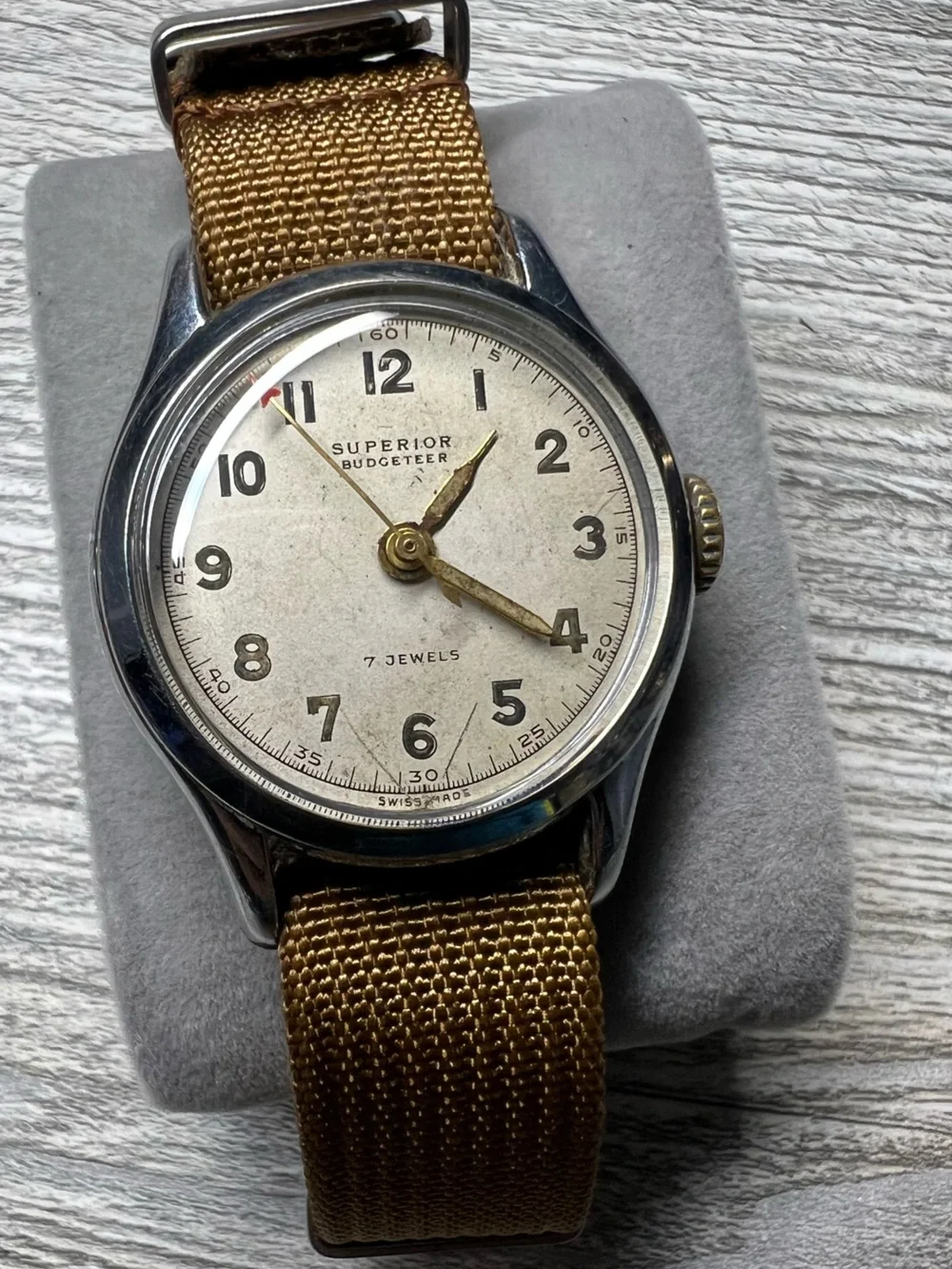 Superior Budgeteer 7 jewel mechanical men’s watch